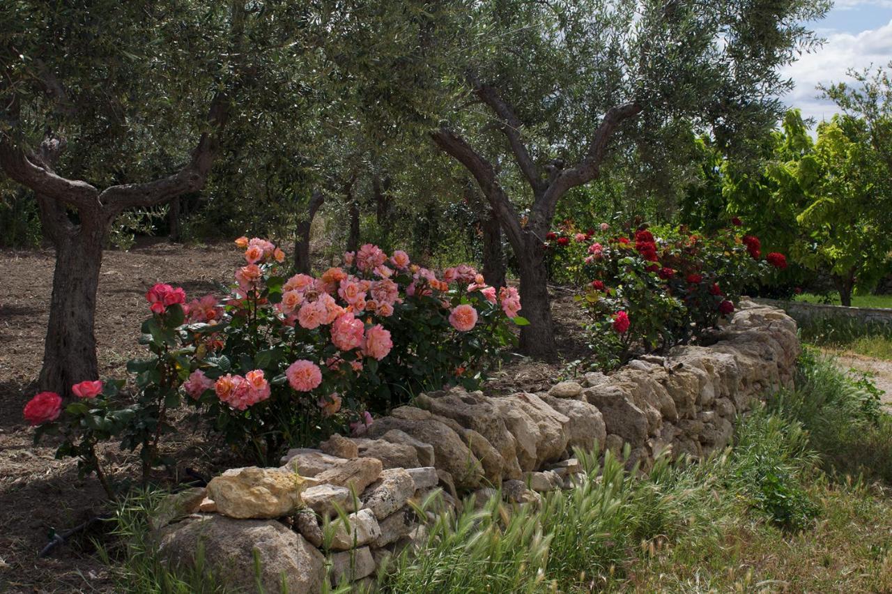 Trullo Del Cavaliere Delle Gravine Villa Castellaneta Luaran gambar